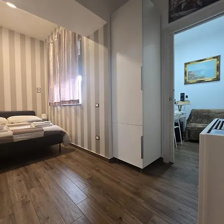 L'angolo Degli Etruschi 3* 살레르노